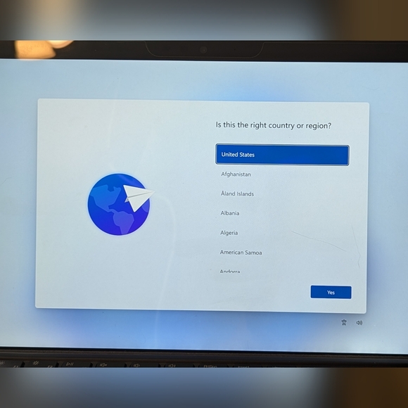 Microsoft Surface Pro 6 - Picture 3 of 7